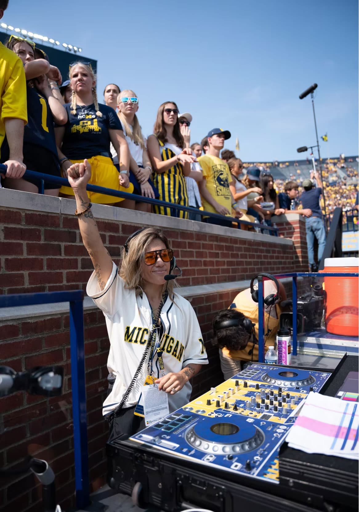The Big House — 100,000+ — photo 6
