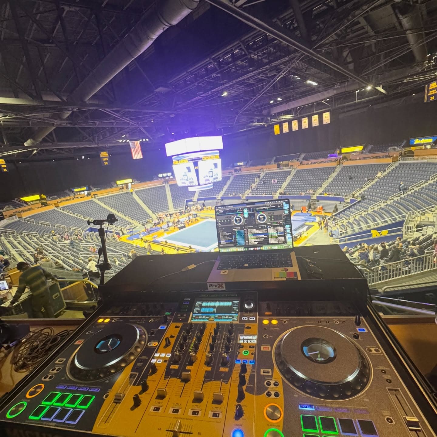 The Big House — 100,000+ — photo 9